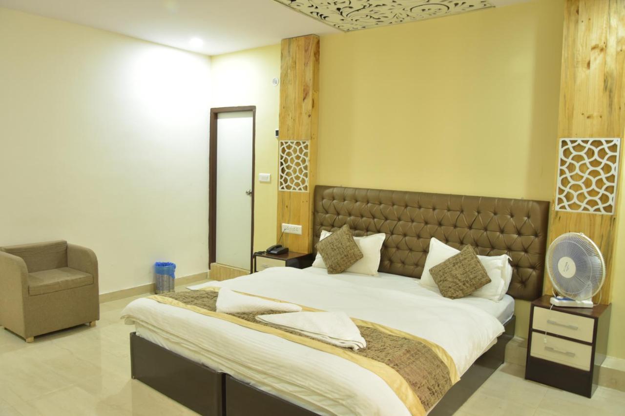 Hotel Sarweshwary Varanasi Eksteriør billede