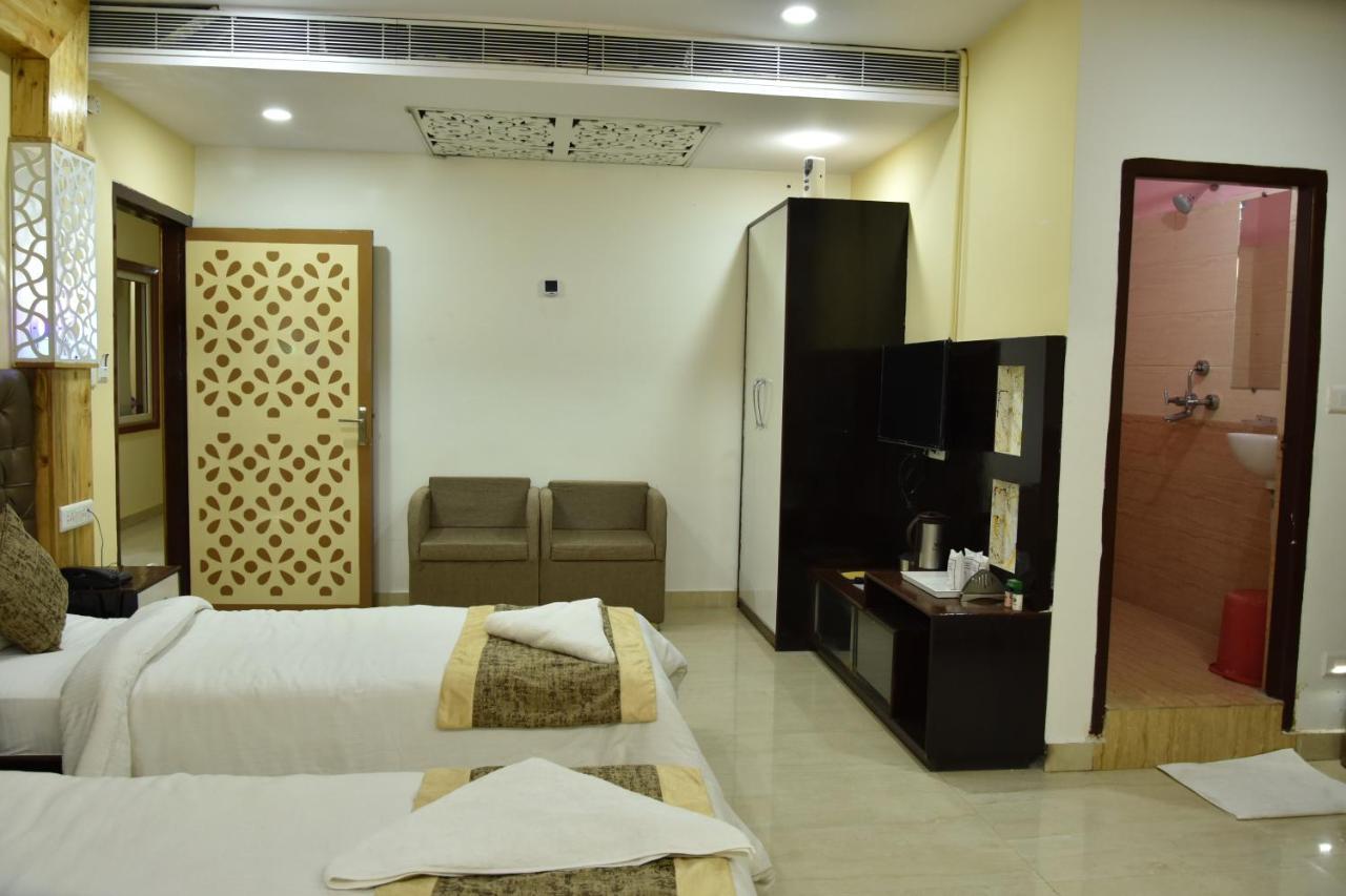 Hotel Sarweshwary Varanasi Eksteriør billede
