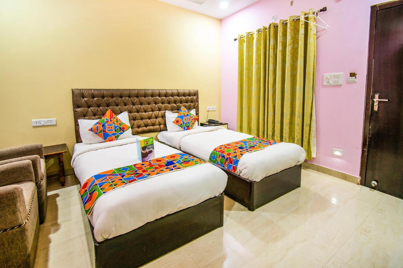 Hotel Sarweshwary Varanasi Eksteriør billede