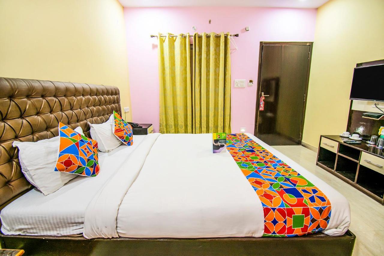 Hotel Sarweshwary Varanasi Eksteriør billede