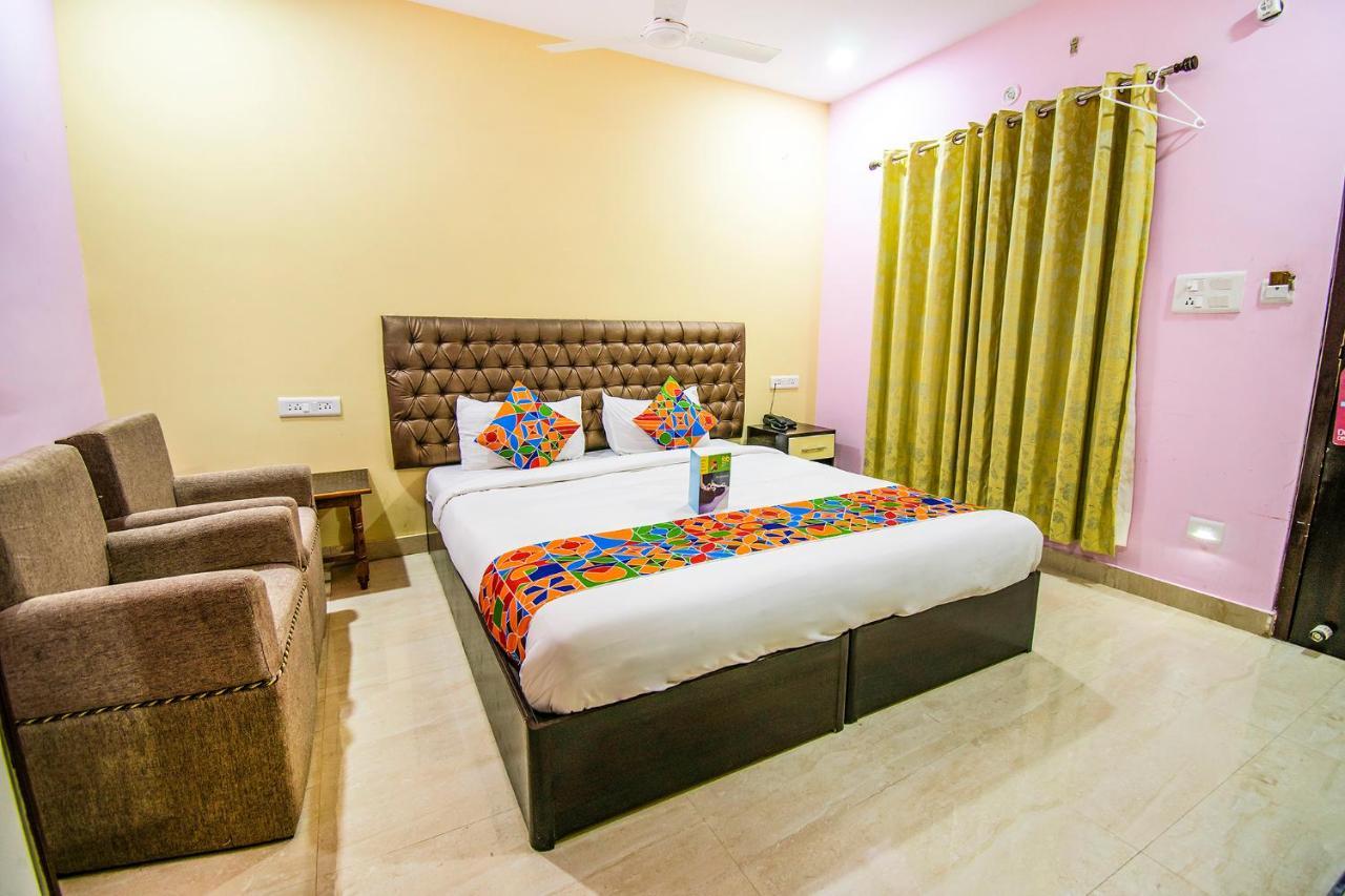 Hotel Sarweshwary Varanasi Eksteriør billede