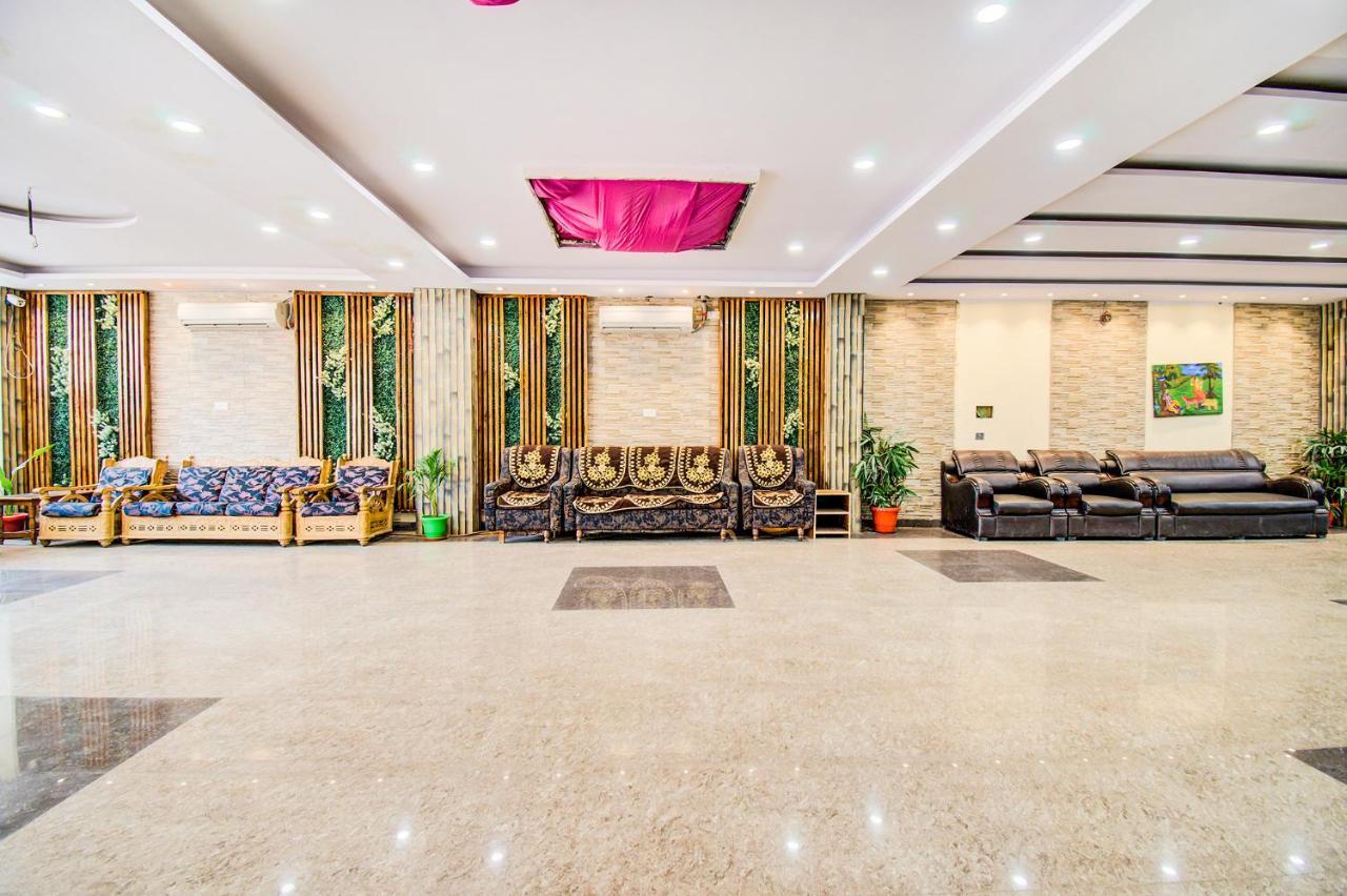 Hotel Sarweshwary Varanasi Eksteriør billede
